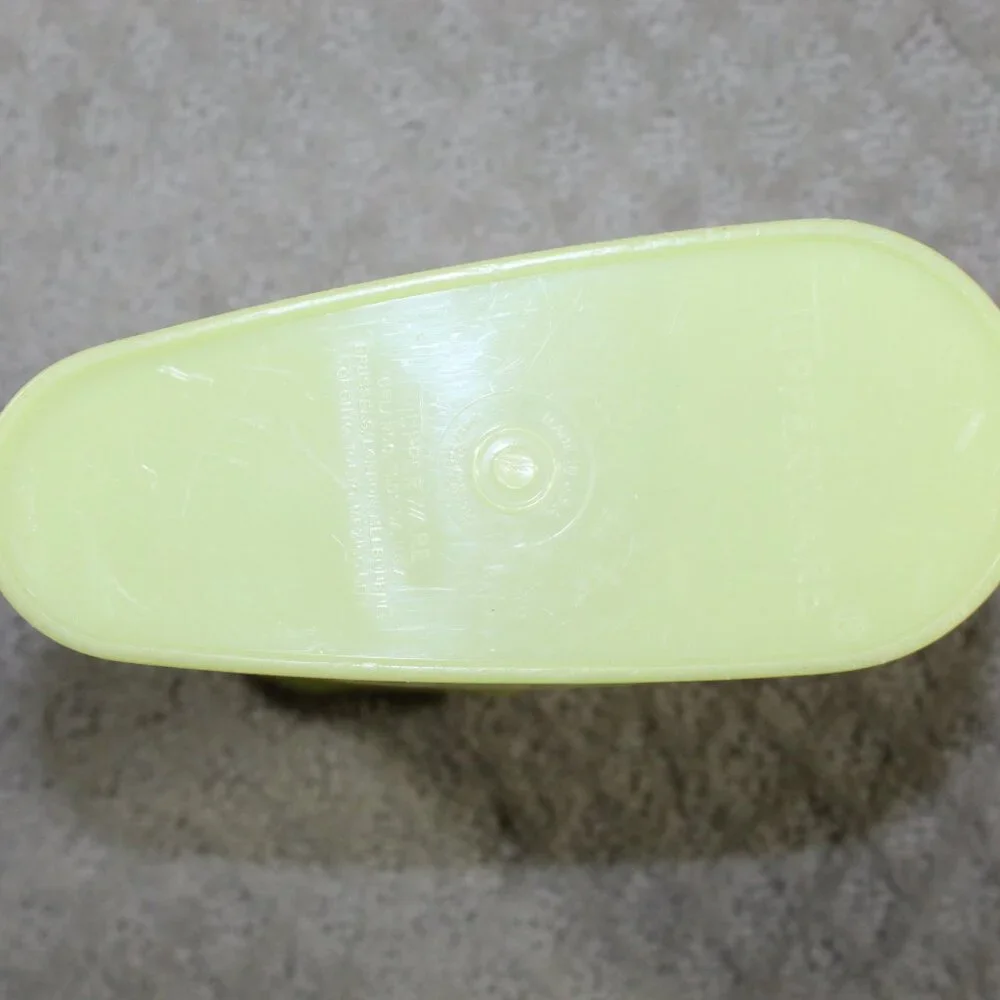 Vintage Tupperware Beverage Buddy Yellow Pitcher 587-7 w/ Lid Cap & Handle